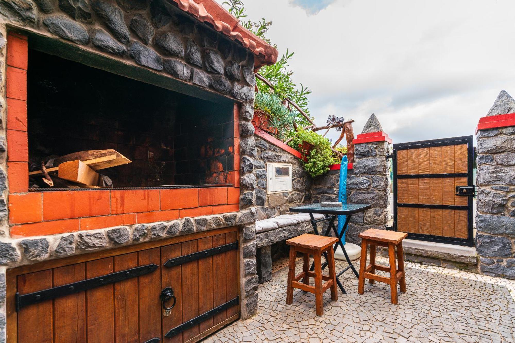 King'S House - Centennial House Ribeira do Raposo Luaran gambar