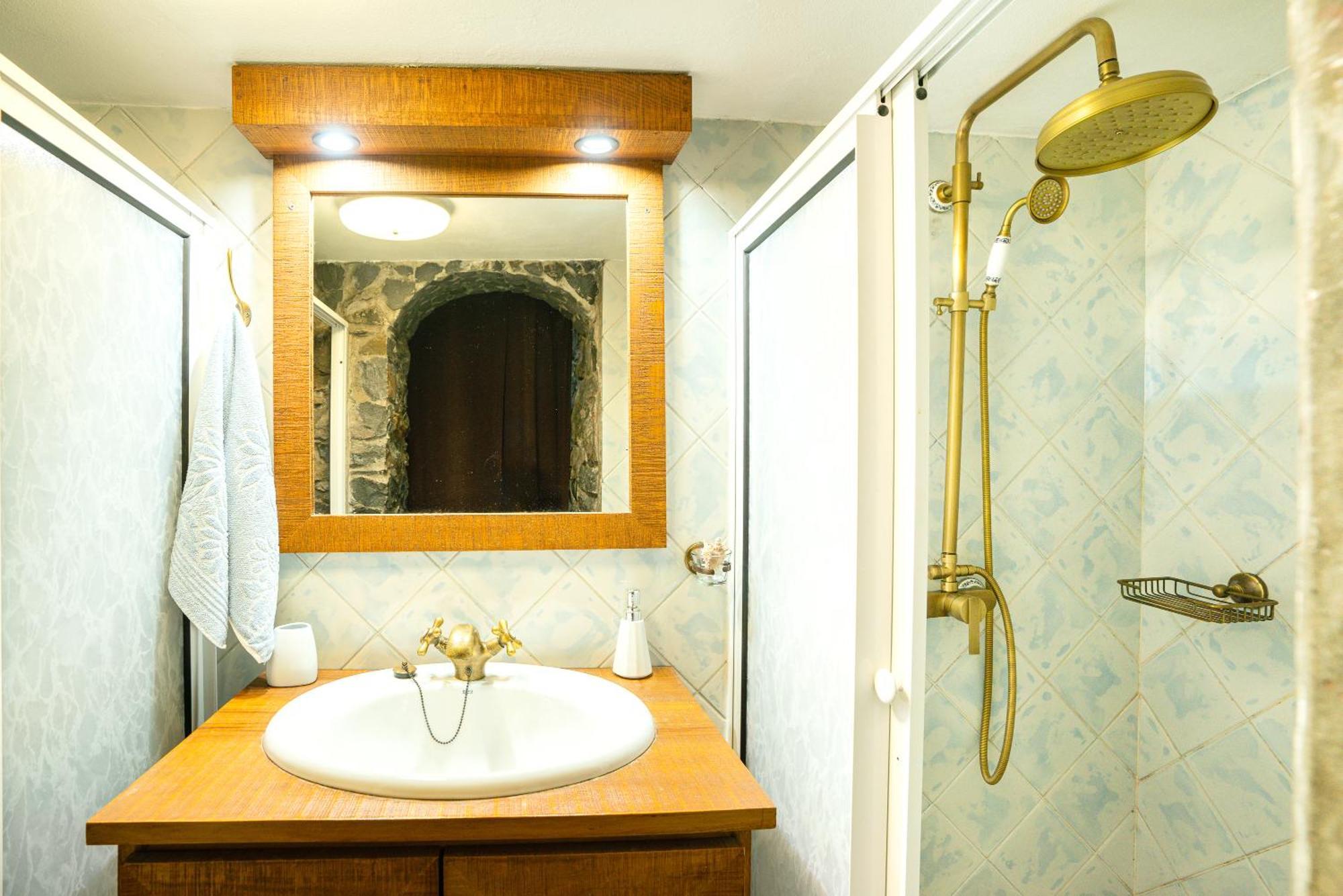 King'S House - Centennial House Ribeira do Raposo Luaran gambar